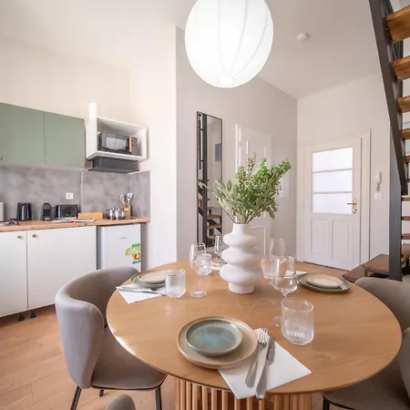 Apartment Two Designer Centre Prag